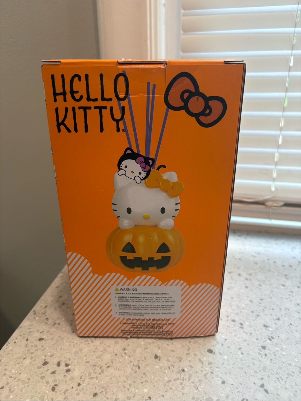 NIB Hello Kitty Orange & White Pumpkin Ceramic Reed Diffuser - Picture 4 of 7